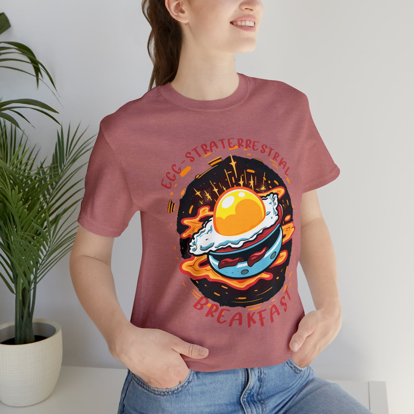 Egg-straterrestrial Breakfast: Out-of-This-World Egg Lovers T-Shirt