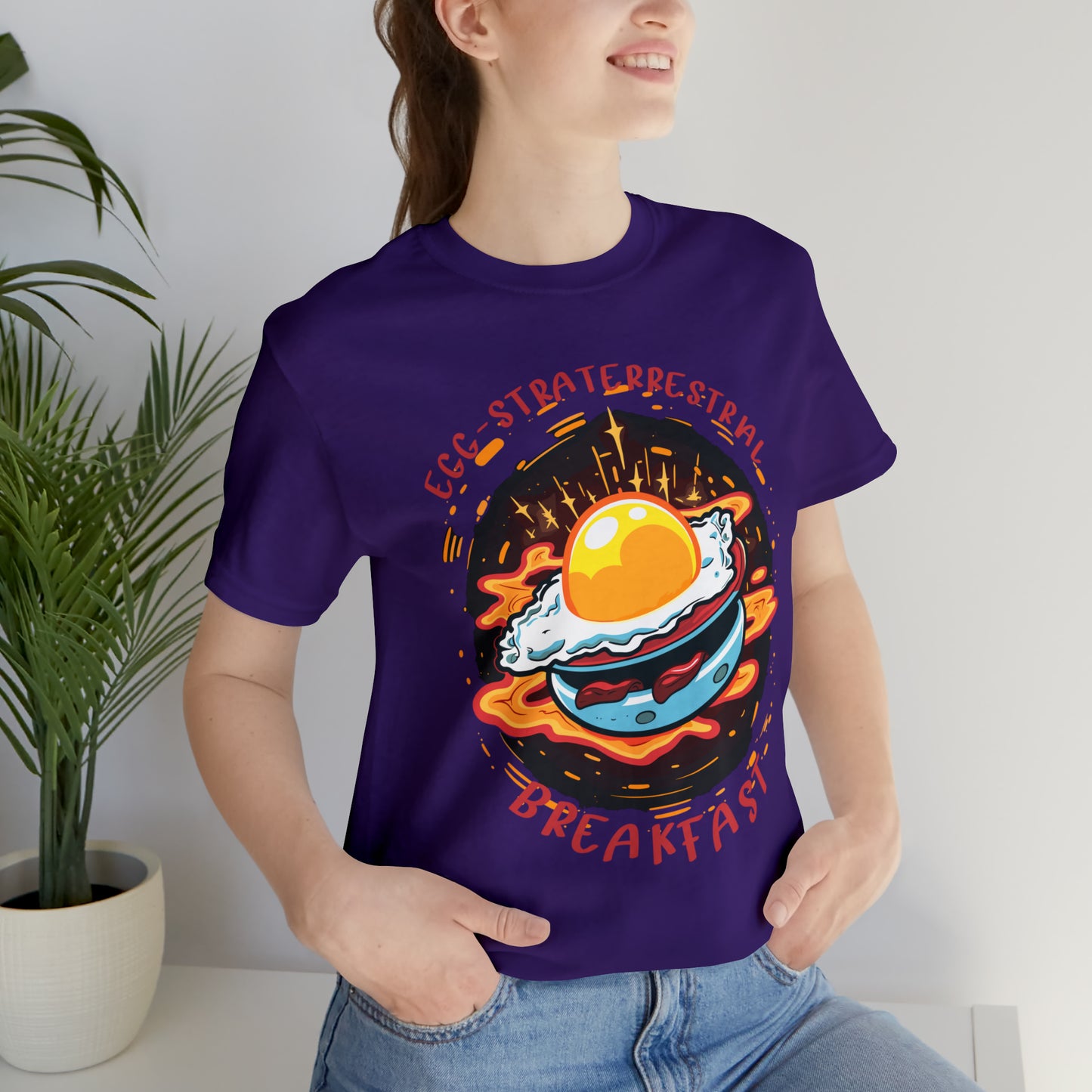 Egg-straterrestrial Breakfast: Out-of-This-World Egg Lovers T-Shirt